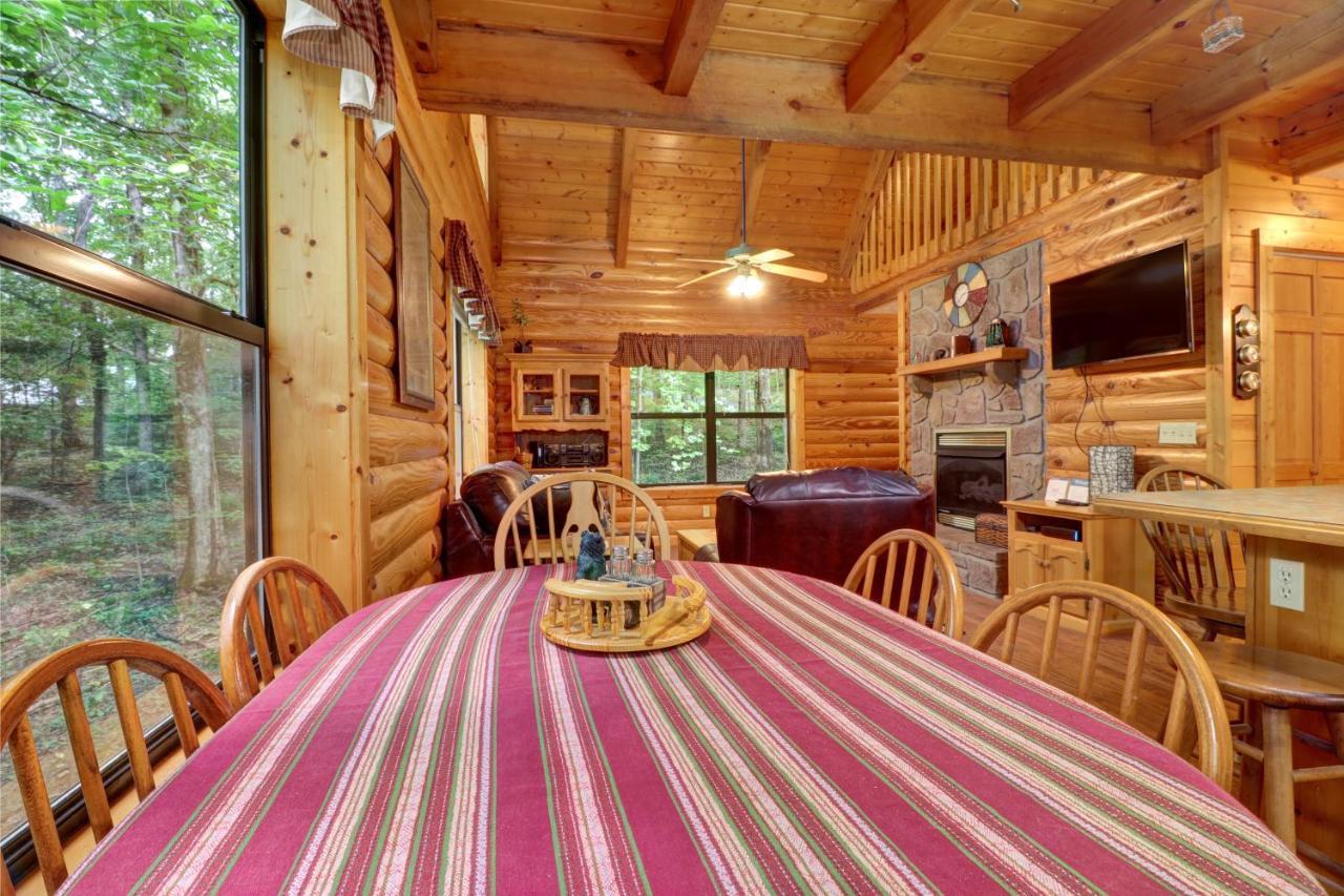 Friendly Bear Cabin Pigeon Forge Esterno foto
