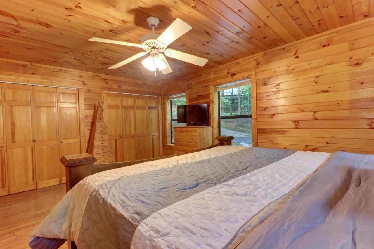 Friendly Bear Cabin Pigeon Forge Esterno foto