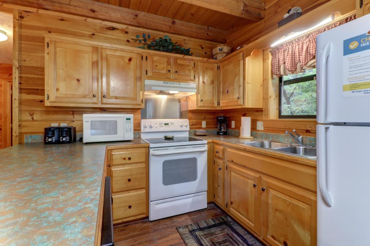 Friendly Bear Cabin Pigeon Forge Esterno foto
